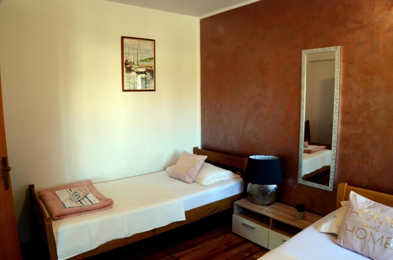 Apartman M&S Biograd Na Moru Extérieur photo